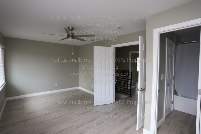Building Photo - 1409 N Roundtree Ln