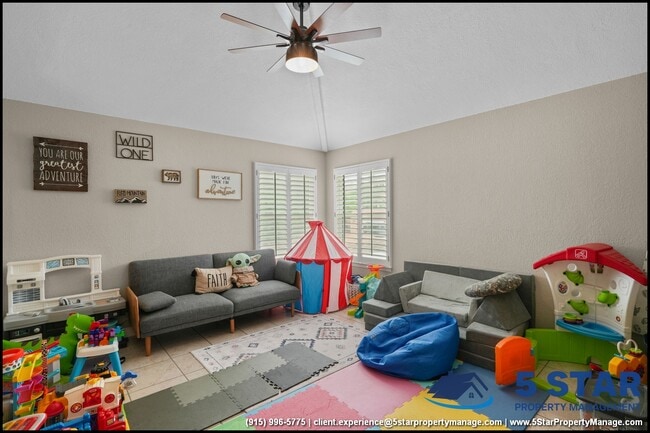 Building Photo - 6052 Bandolero Dr