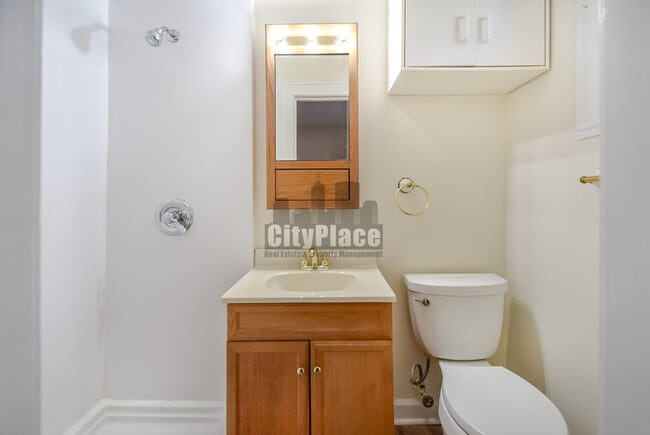 Building Photo - 2153 Wallace Ave