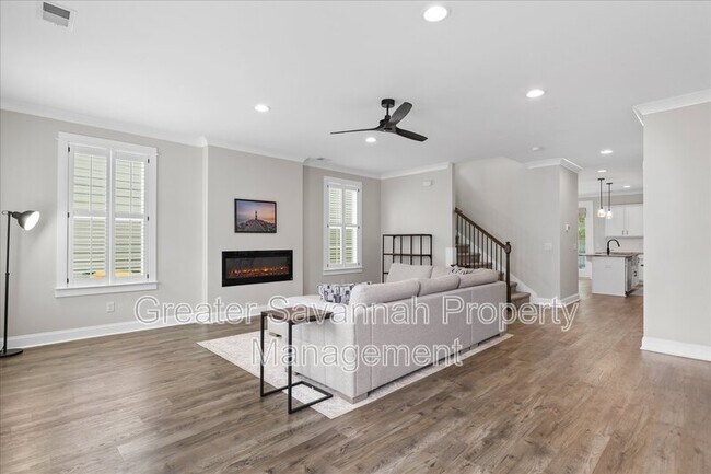 Building Photo - 45 Grove Park Dr