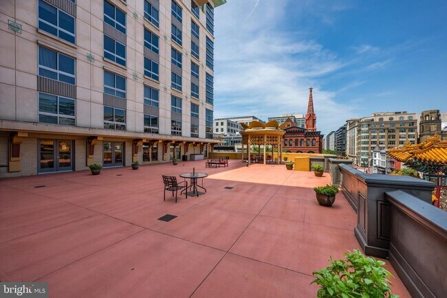 Building Photo - 777 7th St NW