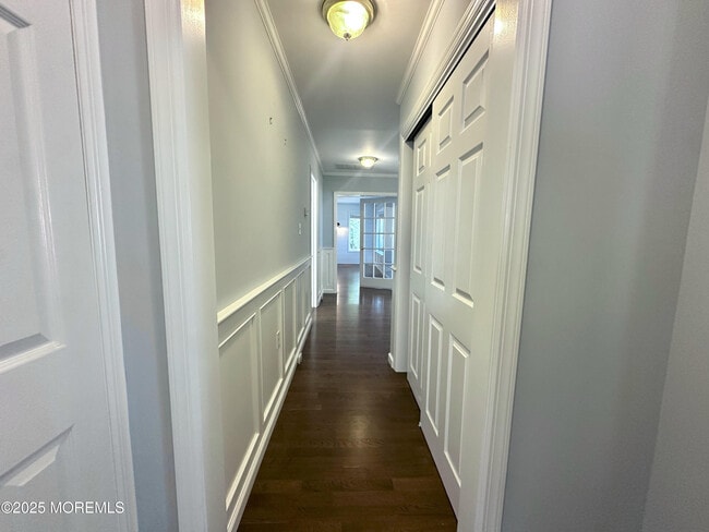 Building Photo - 426 Harnell Ave