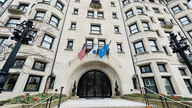 Building Photo - 415 Commonwealth Ave