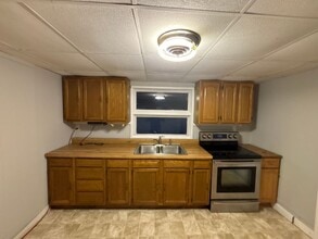 Building Photo - 409 Honesdale St