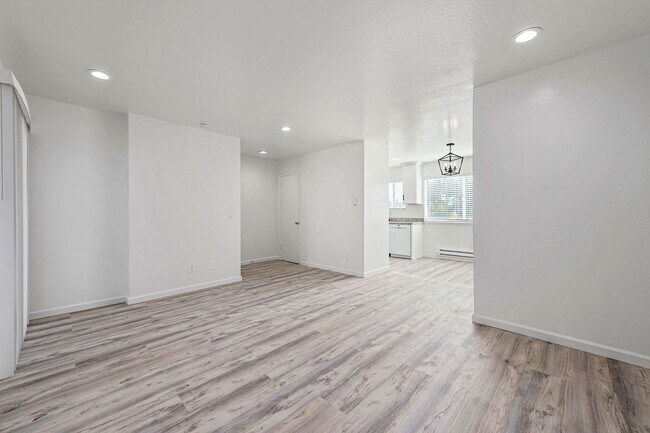 Building Photo - 1507 Brookvale Dr