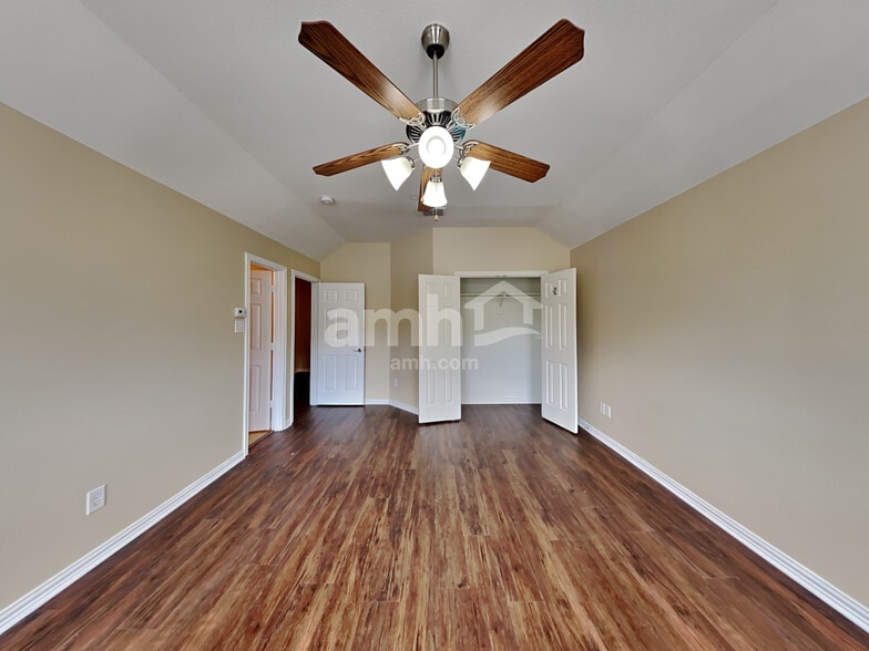 Building Photo - 3706 Boxwood Dr