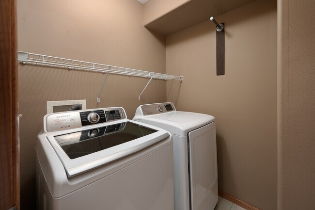 Laundry - 5147 Kacena Ave