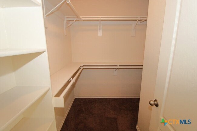 Building Photo - 2517 Nolan Creek St