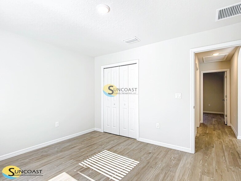 Building Photo - 6763 E Gurley St