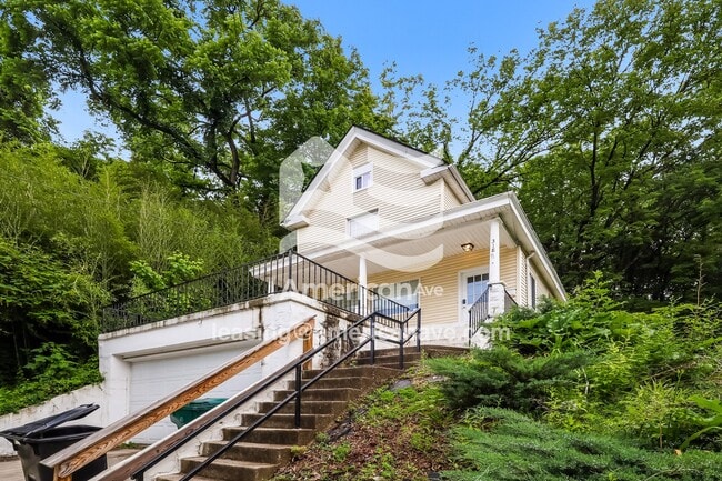 Building Photo - 318 Purcell Ave