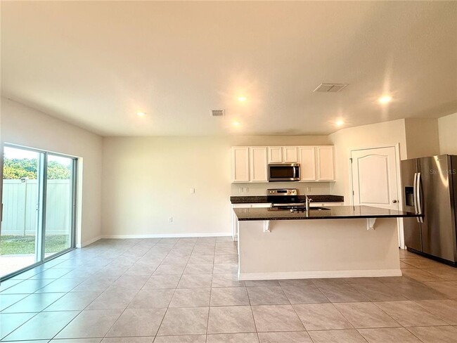 Building Photo - 5350 Pine Lilly Dr