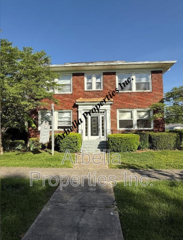 Building Photo - 707 E Unaka Ave