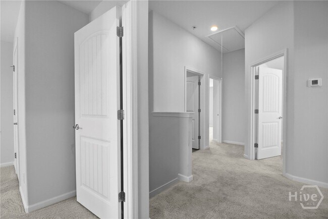 Building Photo - 106 Brookline Dr