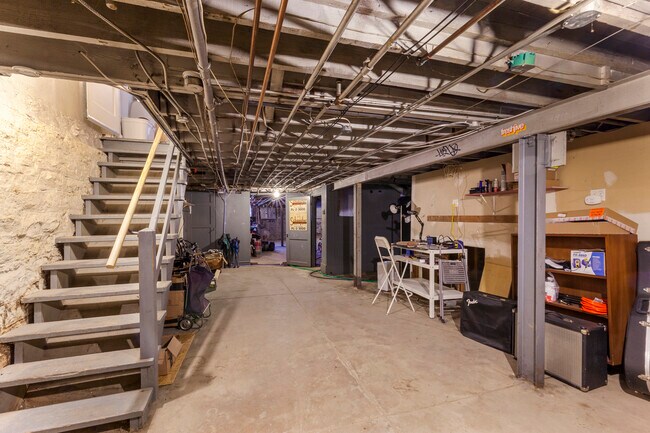 Building Photo - 6644 Gravois Ave