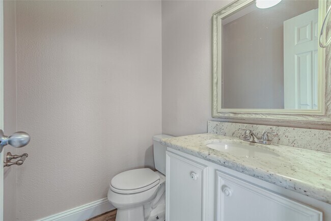 Building Photo - 1522 Ramada Dr