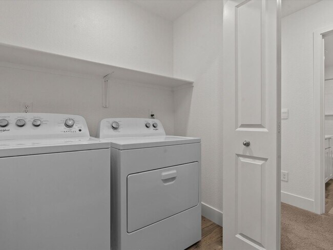 Building Photo - The Magnolia - 3 Bedroom plus loft, 2.5 Ba...