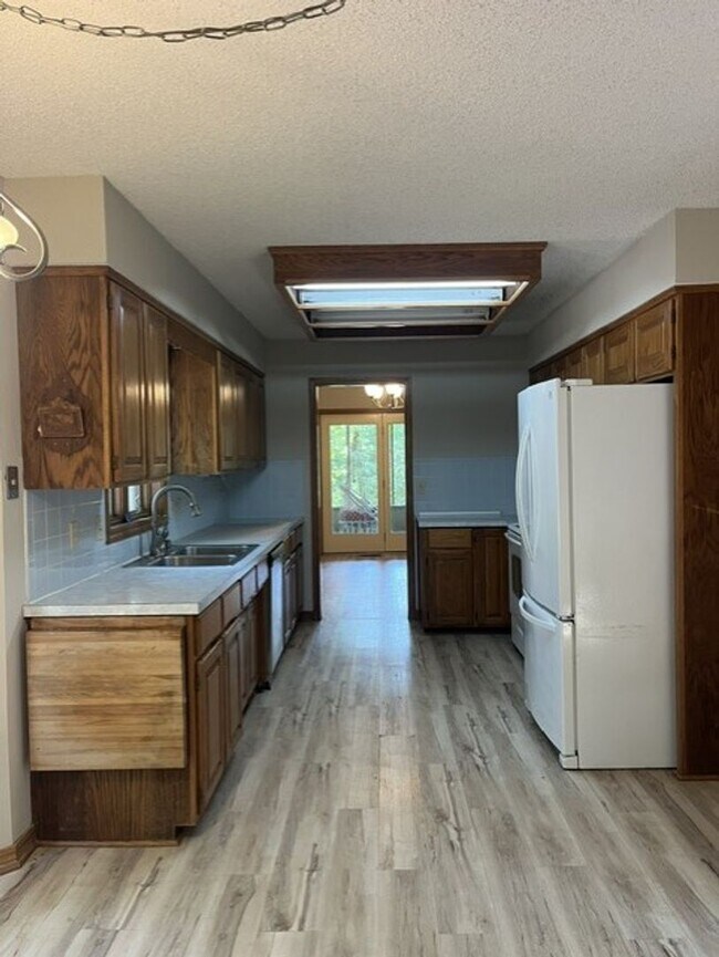 Building Photo - 1 Curry Ln