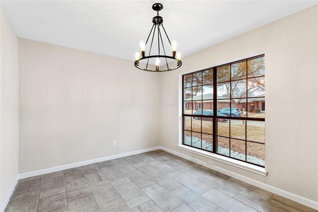 Building Photo - 924 Simon Dr