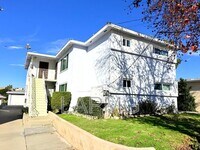 Building Photo - 625 Aerick St