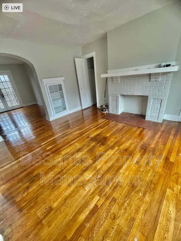 2357 Brownsville Rd 2357 Brownsville Rd Pittsburgh PA 15210