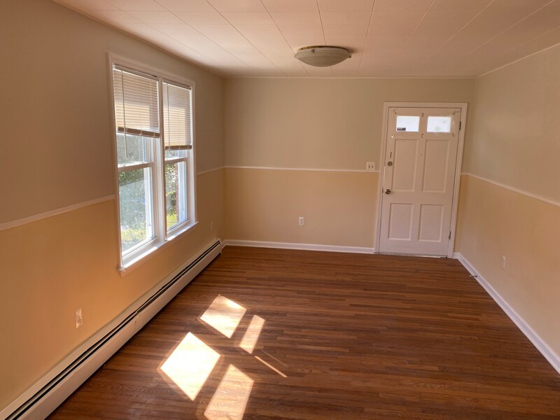 Building Photo - 2315 Green St SE