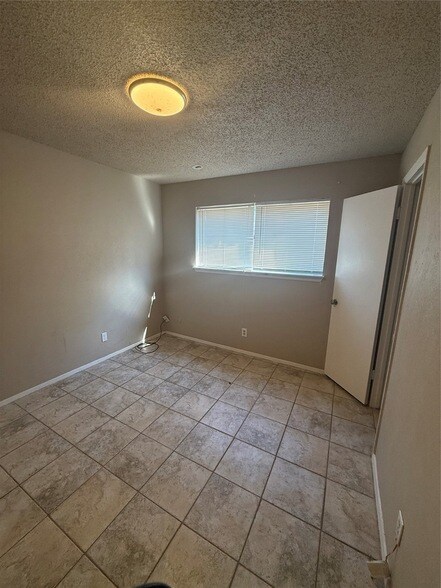 Building Photo - 5207 Sweetwind Ln