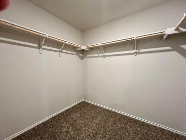 Building Photo - 420 Lancebill Dr