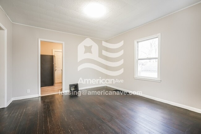 Building Photo - 226 E Fairview Ave