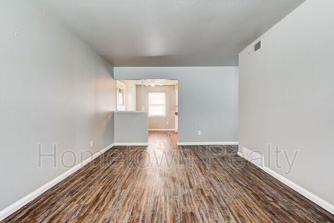 Building Photo - 1308 Mcdonald Dr