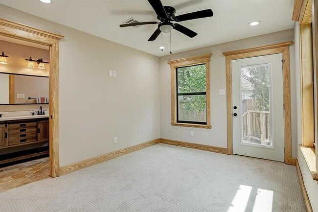 Building Photo - 4102 Edison St