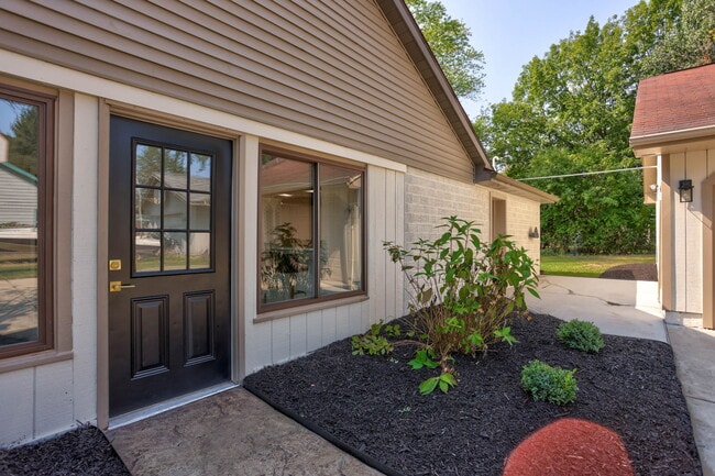 Building Photo - 7925 Otto St