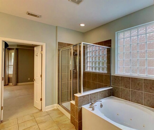 Building Photo - 15505 Prestancia Dr