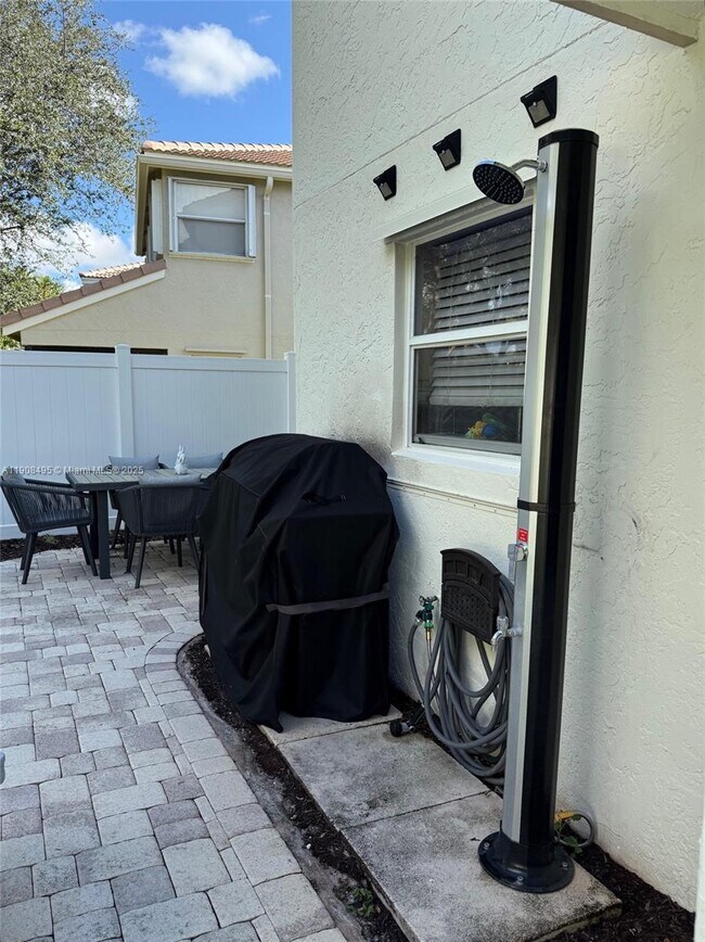 Building Photo - 8152 Mystic Harbor Cir