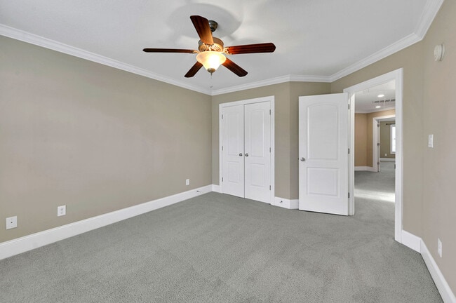 Building Photo - 2401 Dovedale Ct