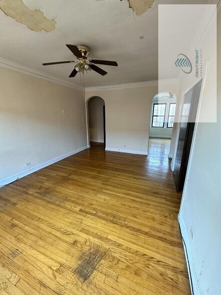 Building Photo - 5018 N Lincoln Ave