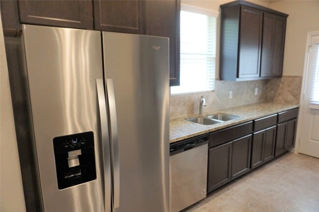 Building Photo - 12950 Shady Grove Ln