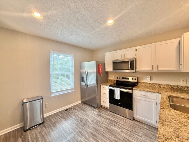 Building Photo - 3610 Rawdon Dr