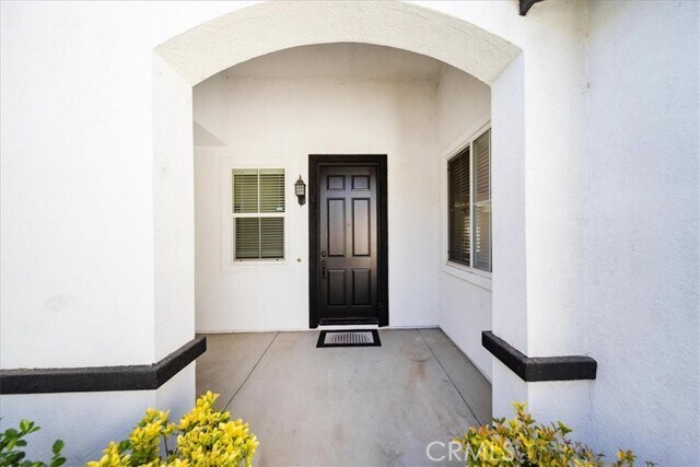 Building Photo - 38729 Clearbrook Dr