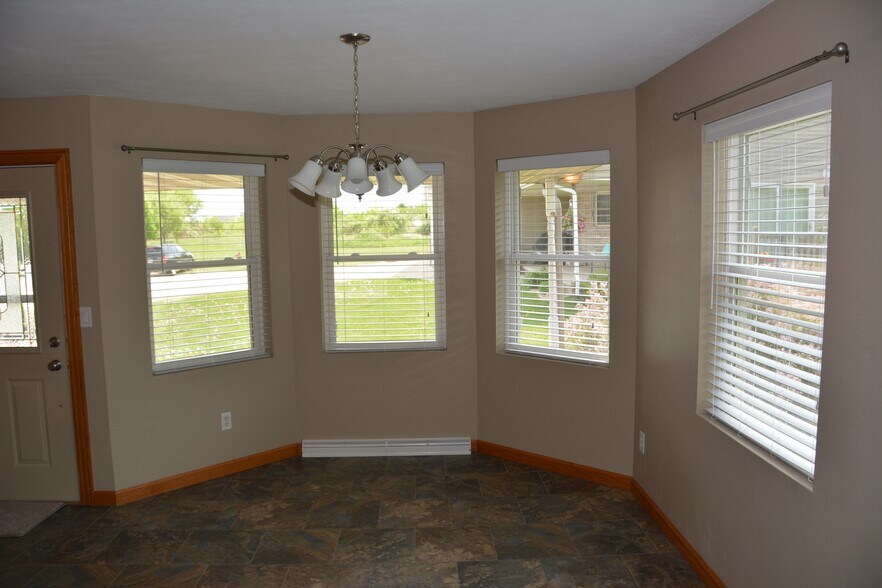 Building Photo - 327 Cordy Lane