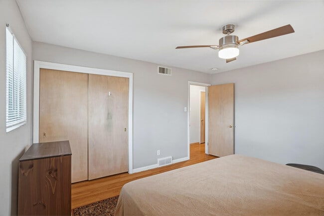 Building Photo - 208 Westridge Dr