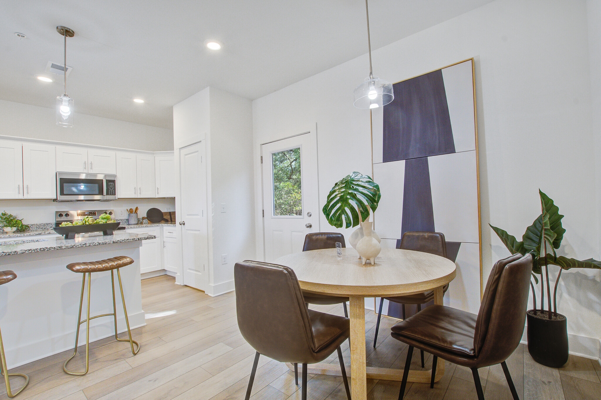 Building Photo - 2161 W Jimtown Dr