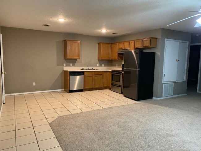 Building Photo - 5003 S 30th St