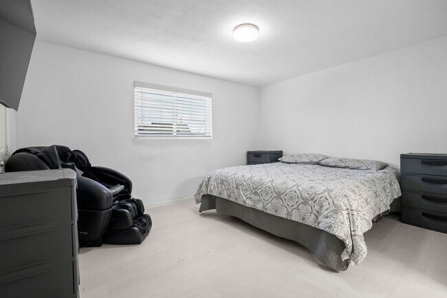 Building Photo - 11002 Hammerly Blvd