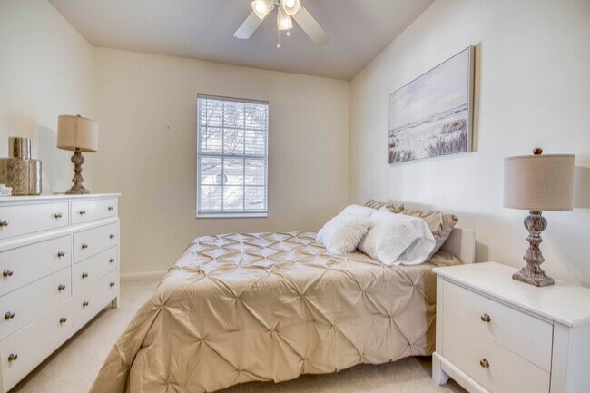 Building Photo - 148 Ashley Ct