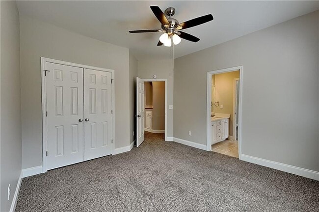 Building Photo - 3761 Carmen Ct SW