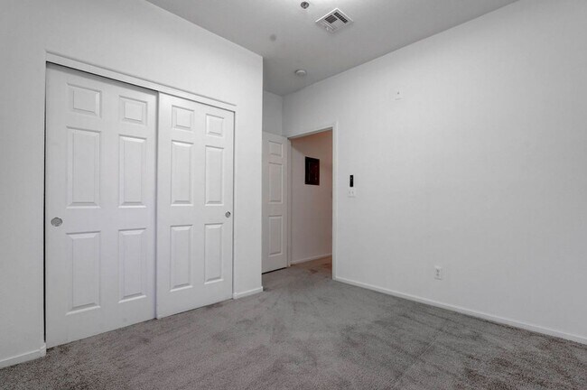 Building Photo - 1846 Scimitar Dr