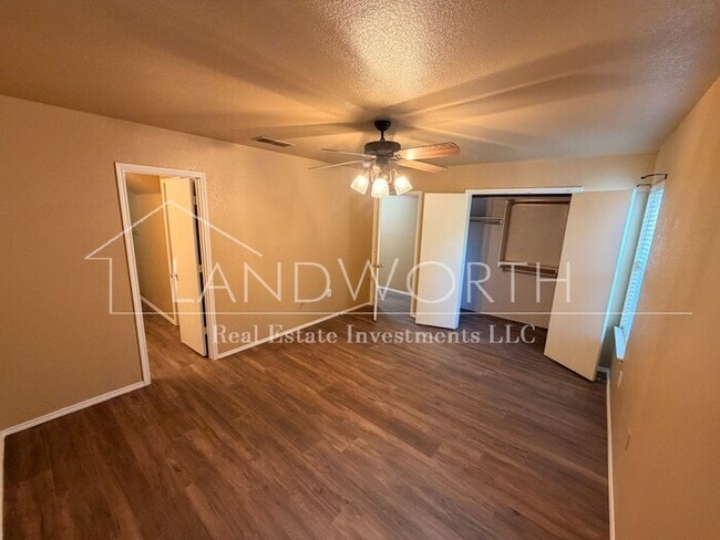 Building Photo - 241 Rentz Pl Cir