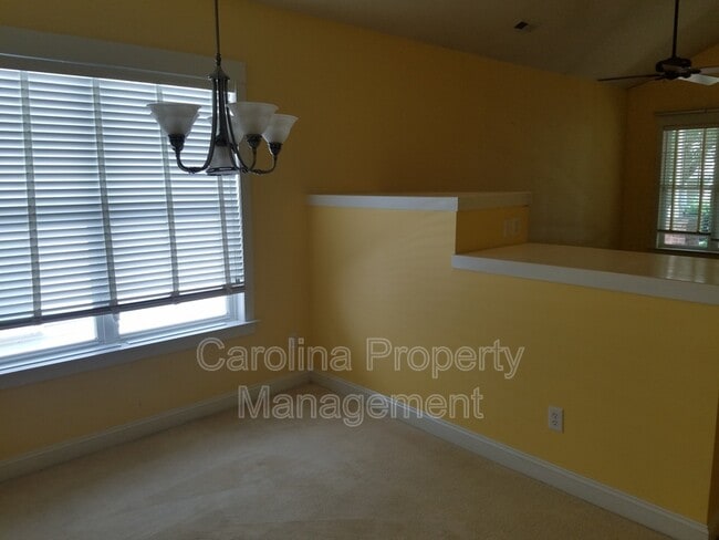 Building Photo - 11355 Deer Ridge Ln