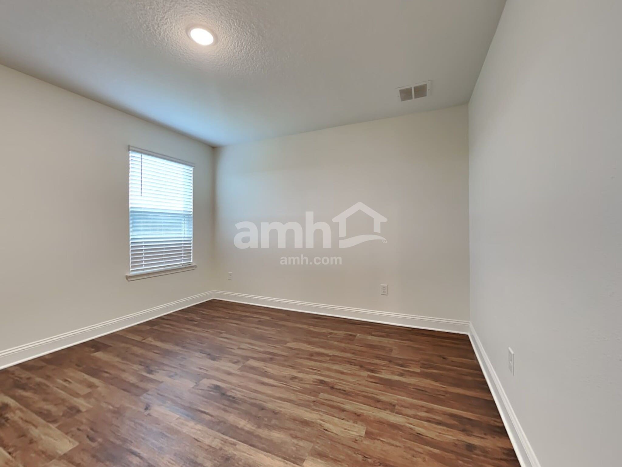 Building Photo - 383 Onate Cir