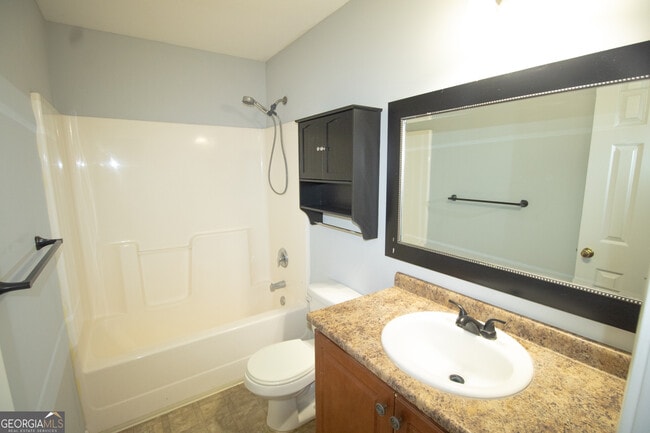 Building Photo - 8002 Ponderosa Pine Ave